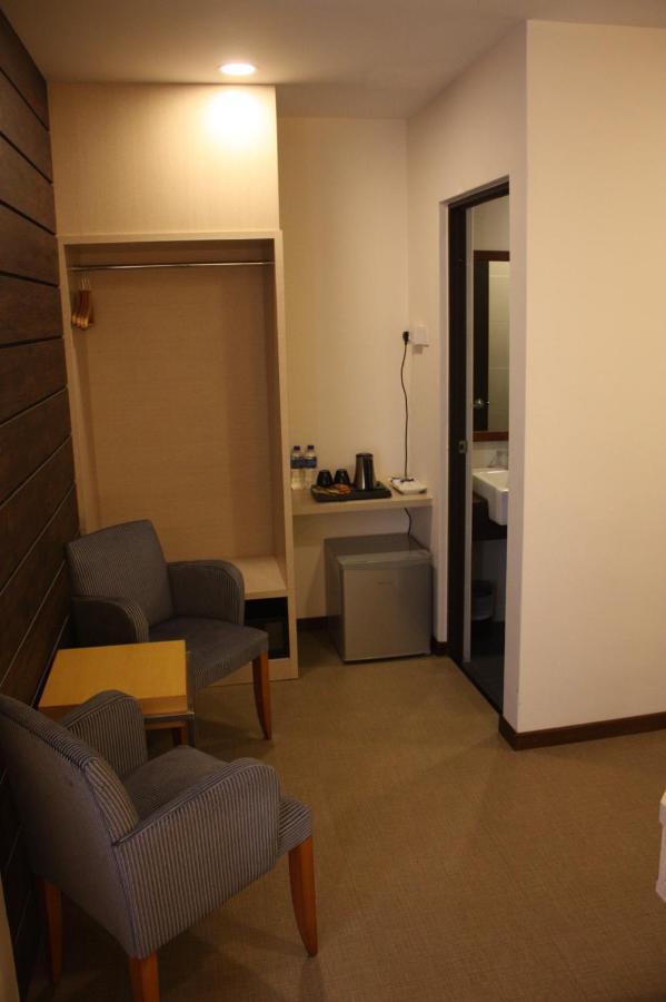 Rs Boutique Hotel Kluang Exterior foto